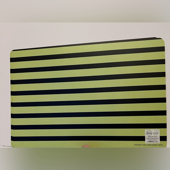 ๐ Super Cute Cowboy/Texas Themed Halloween Reversible Placemats-Set of 5-NWT - Picture 3 of 3